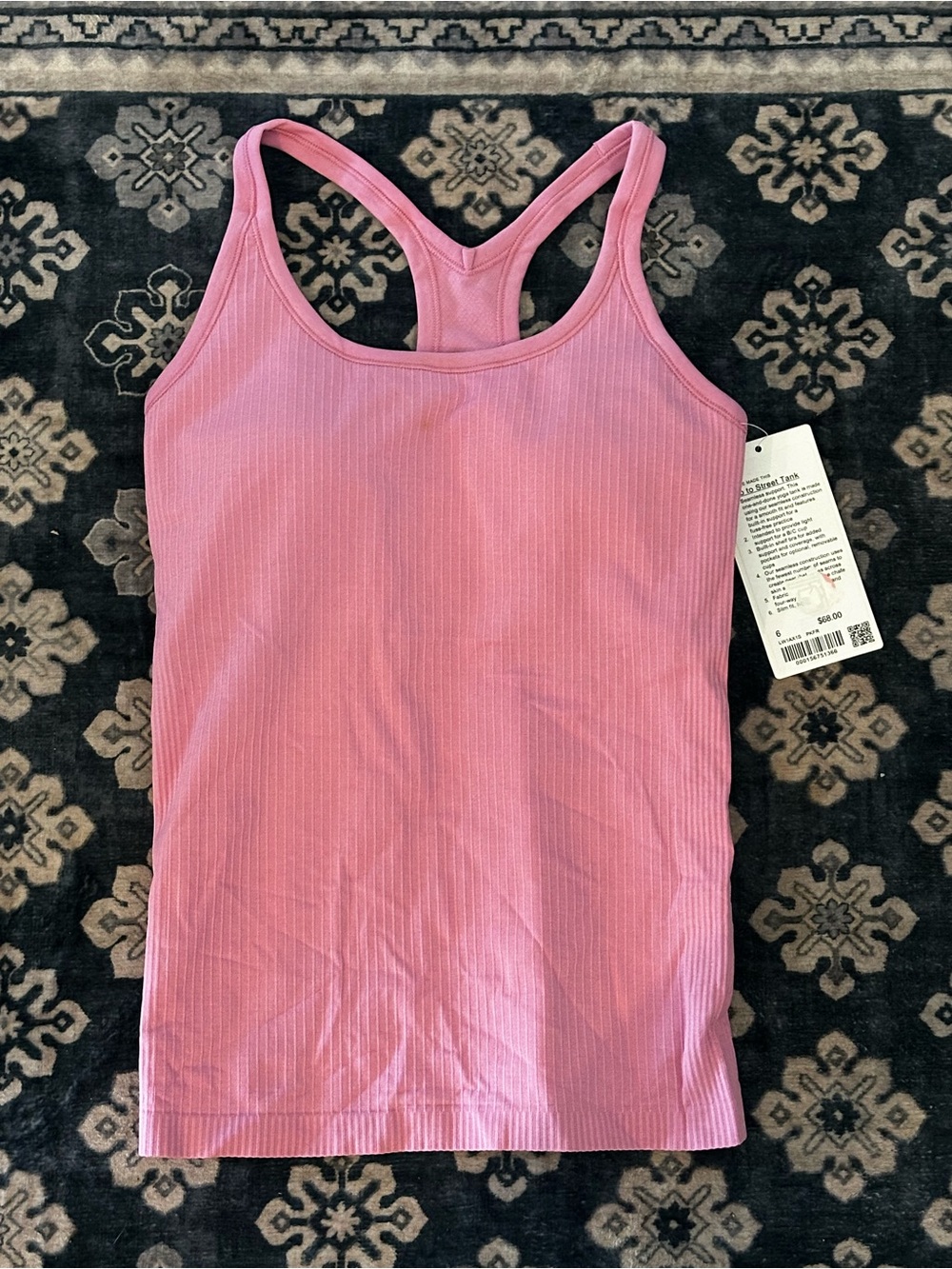 Lululemon Ebb to Street Tank size 6 in pink frosting🩷
